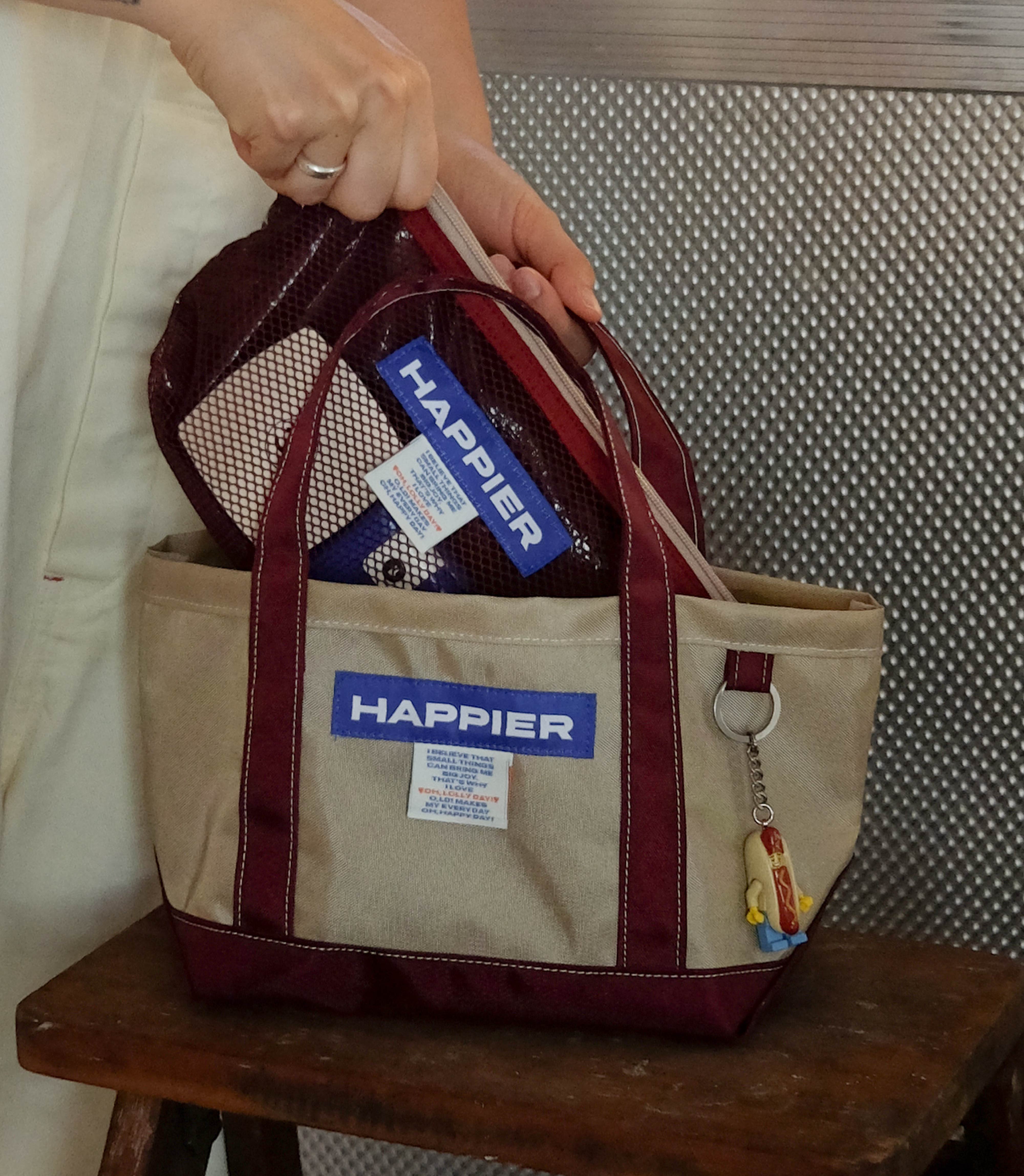 Happier label layer pouch